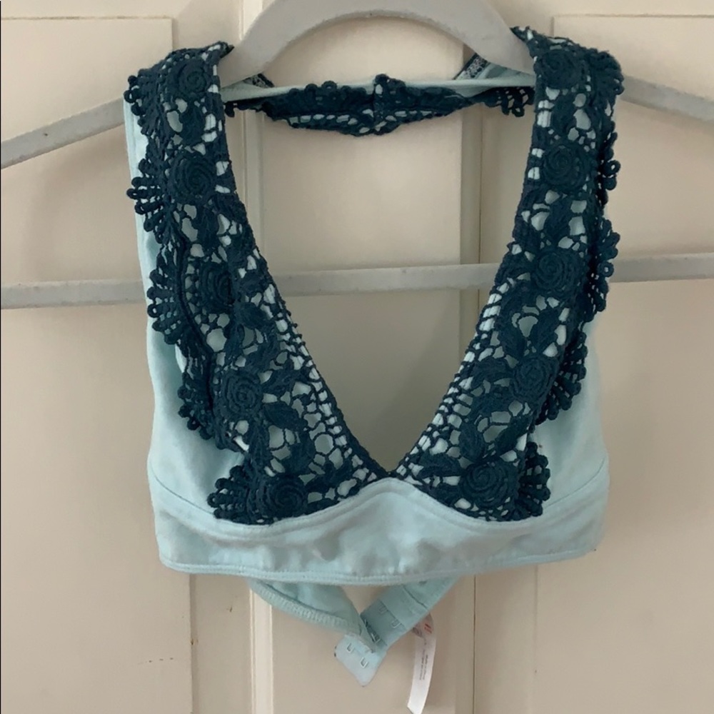 urban outfitters bralette size small